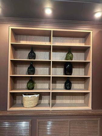 Деревянный стеллаж