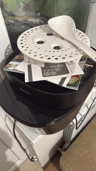 Продам новую мультиварку