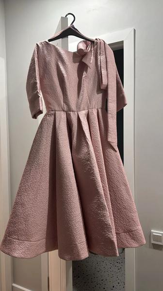 Платье вечернее