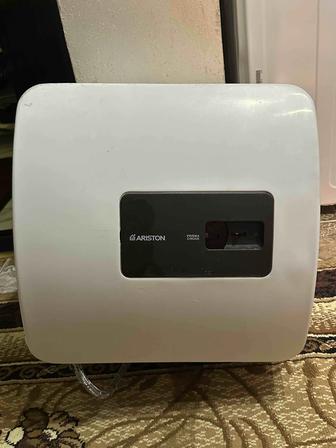 Продам бойлер Ariston