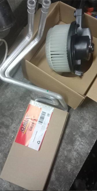 Замена радиатора печки автомобиля авто . Ремонт системы отопления .