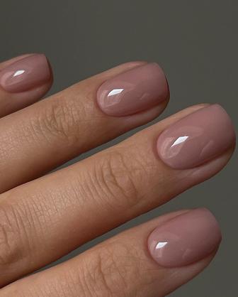 Аппаратный маникюр.