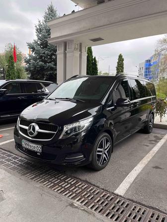 Аренда прокат комфортабельного минивэна с водителем Mercedes