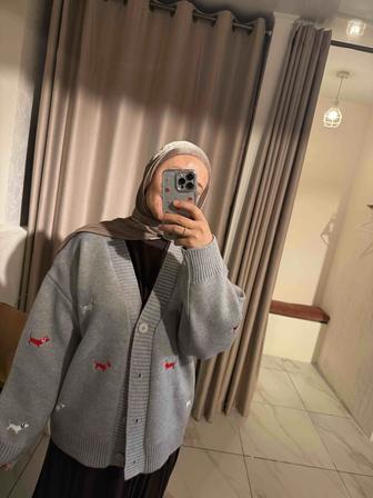 Продам Айфон 16 про Макс серый свет , 512 мб