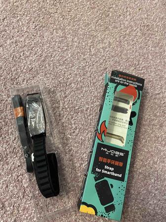 Продам ремешок и стекло на MiBand6