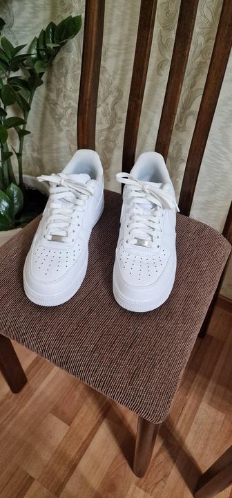 Продам кроссовки Nike Air Force 01 Low