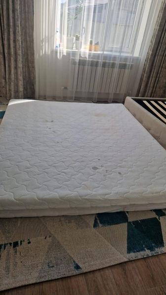 Отдам матрас 180/200