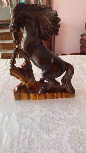 Продам статуэтки из дерева