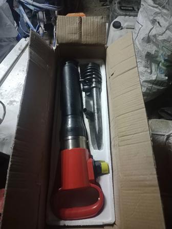 Продам пневматический молоток
