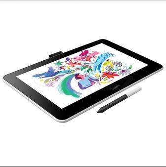 Графический планшет Wacom One 13 DTC133W0B