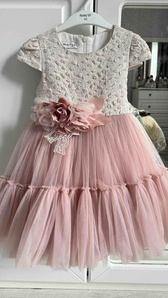 Продам платье для девочки