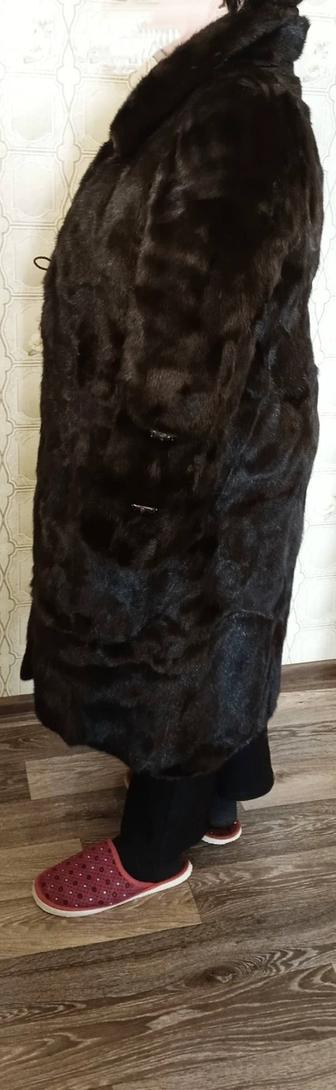 Продам норковую шубу.
