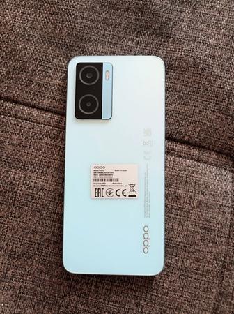 Продам телефон Oppo A57s голубой.