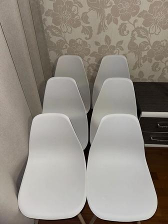 Продам новые стулья