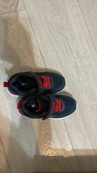 Детские кросовки