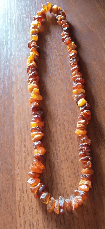 Бусы янтарные, натуральные.