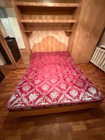 Двухспальная кровать