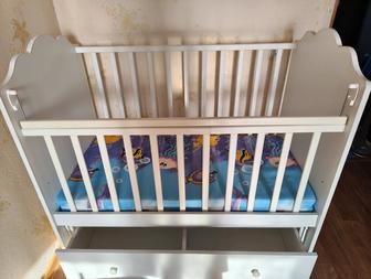 Продам детскую кроватку