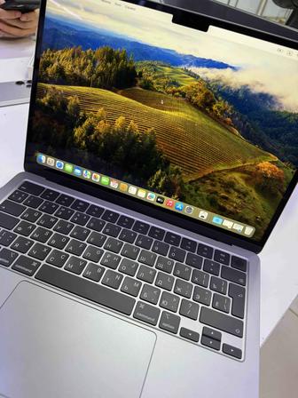 Apple MacBook AIR M3 2024