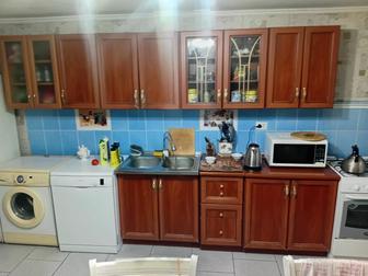 Продаю кухню состояние нормальное