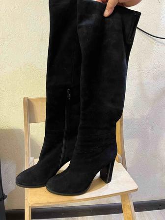 Зимние замшевые сапоги