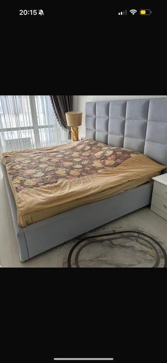кровать