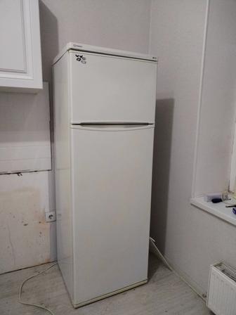 Продам холодильник б/у
