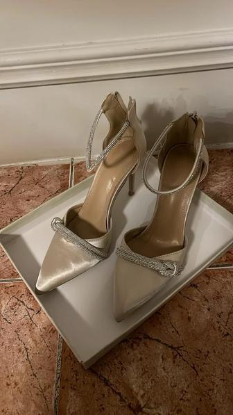 Шикарные вечерние обуви