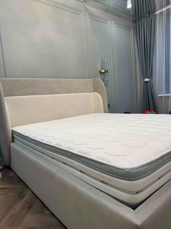 Кровать двуспальная 160/200