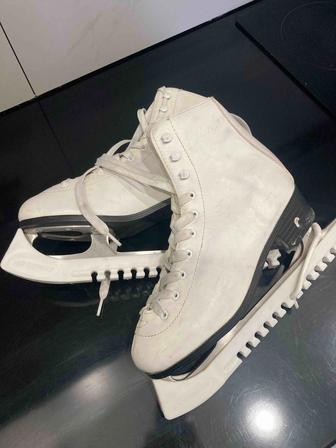 Коньки женские