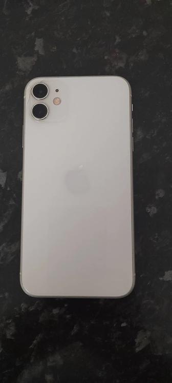 Продам Айфон 11