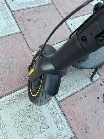 Продаю электросамокат Ninebot KickScooter Max G30