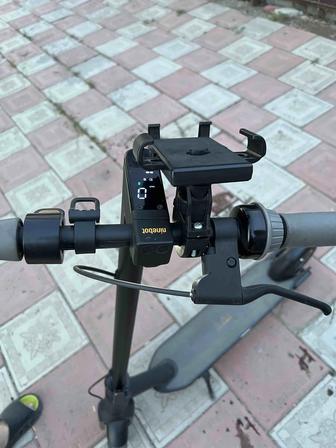 Срочно Продаю электросамокат Ninebot KickScooter Max G30 и телефон realme