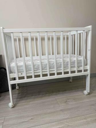 Продам детскую кроватку