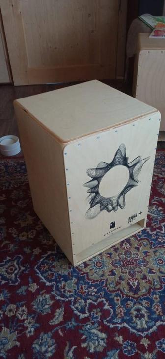 Cajon (кахон) фирмы Live Cajon bass + pro