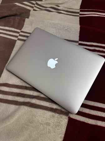 Продам MacBook Air 13