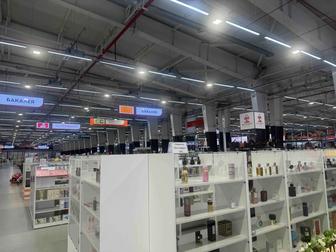 Продам витрины островок , место