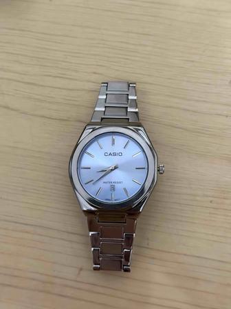 Часы Casio