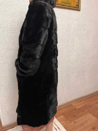 Продаю шубу норковую