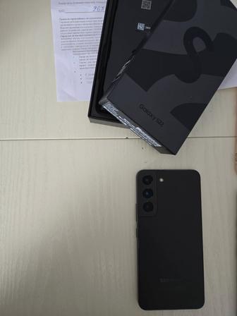 Продам Samsung S22