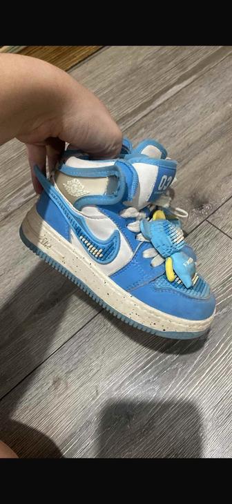 Ботинки демисезонные