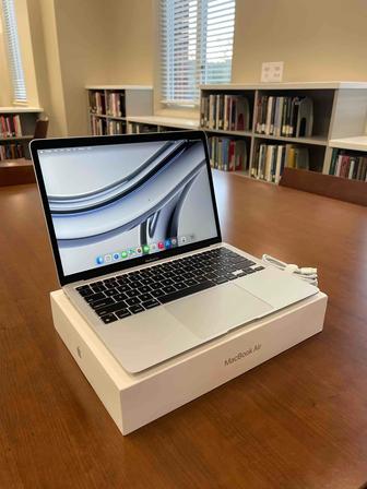 Macbook Air M1 - США