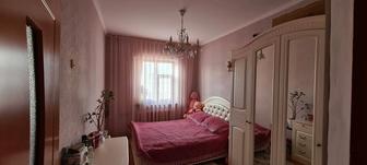 Продается спальный гарнитур