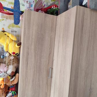 Шкаф угловой