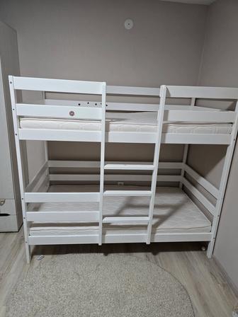 Продам двухъярусную кровать