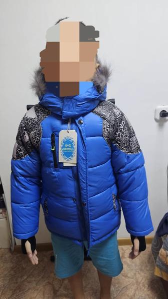 Продам зимнюю детскую куртку