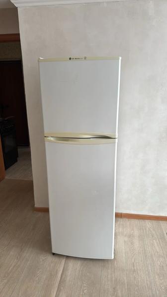 Продать холодильник