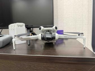 DJI Mini 4 Pro Fly More Combo