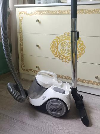 Пылесос Tefal TW2947 белый