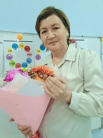Воспитатель / воспитательница